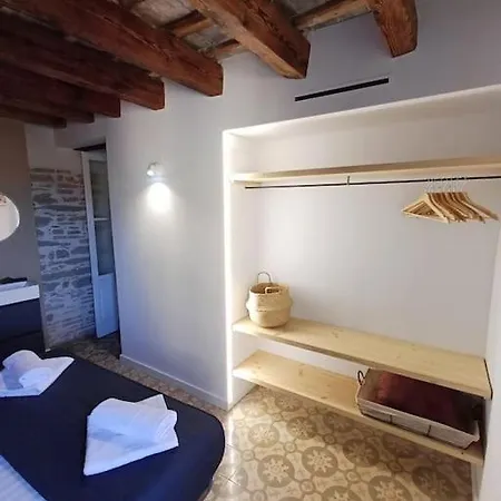 Feelhomevic. Atico Con Terraza En Centro Historico Vic